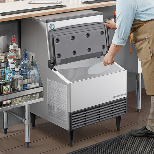 Hoshizaki KM-231BAJ 24" Air-Cooled Undercounter Crescent Cube Ice Machine with 80 lb. Storage - 213 lb./Day