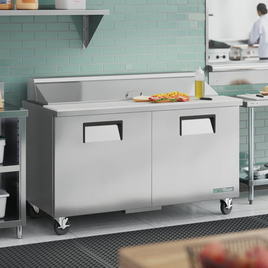 True TSSU-60-16-HC 60 3/8" 2 Door Refrigerated Sandwich Prep Table
