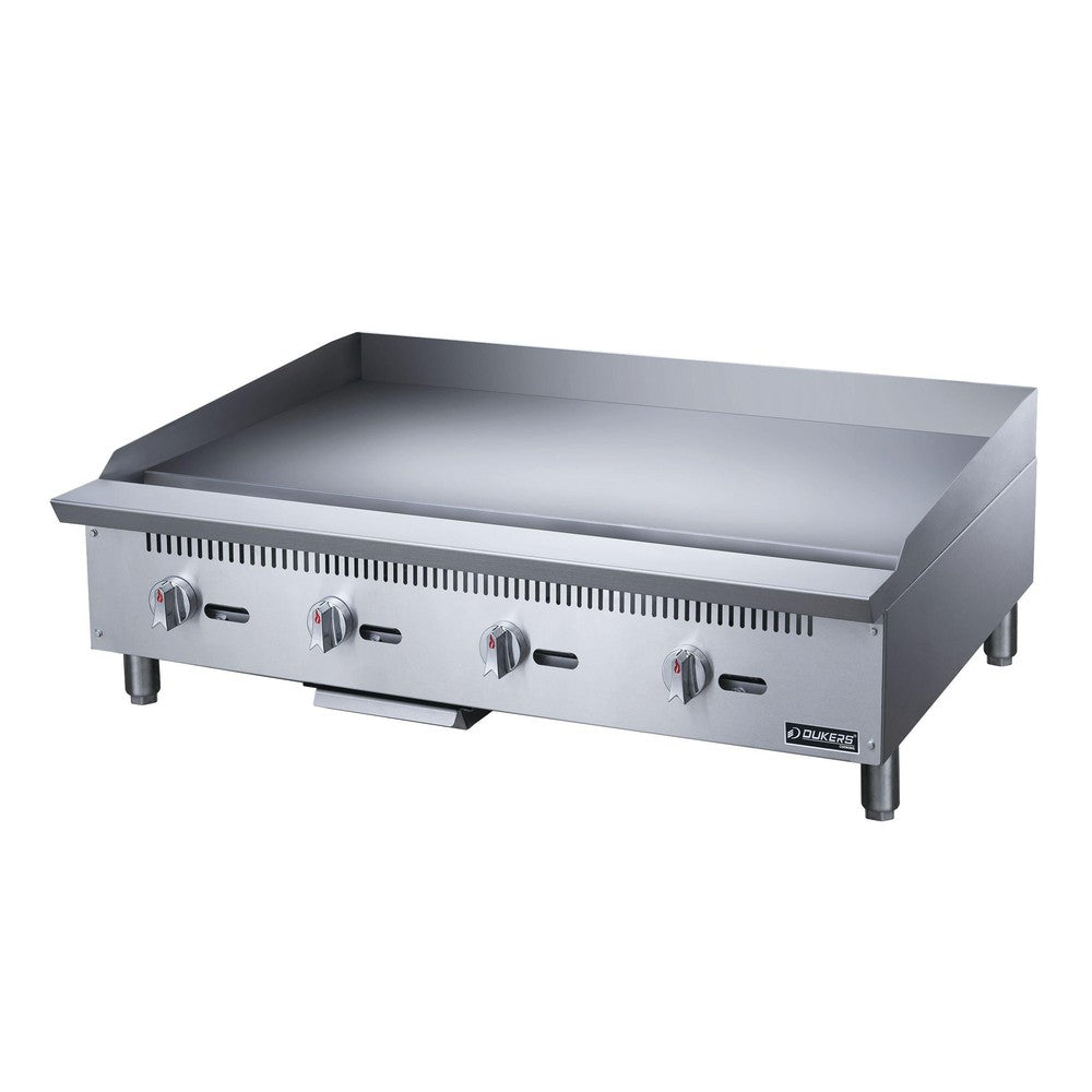 Dukers DCGMA48 48 in. W Griddle with 4 Burners image 3