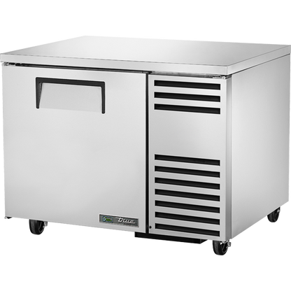 True TUC-44F-HC Solid Door Freezer with Hydrocarbon Refrigerant - view 2